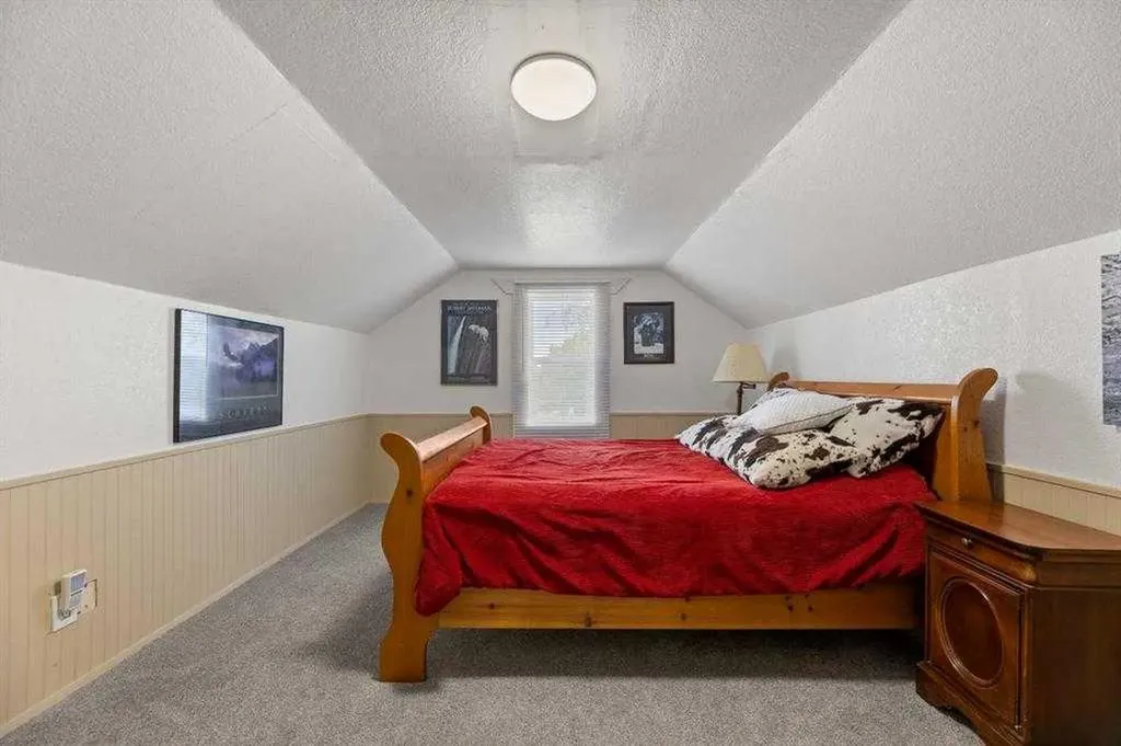 28537 Township Road 334 Rural Mountain View County AB T4H 4B1