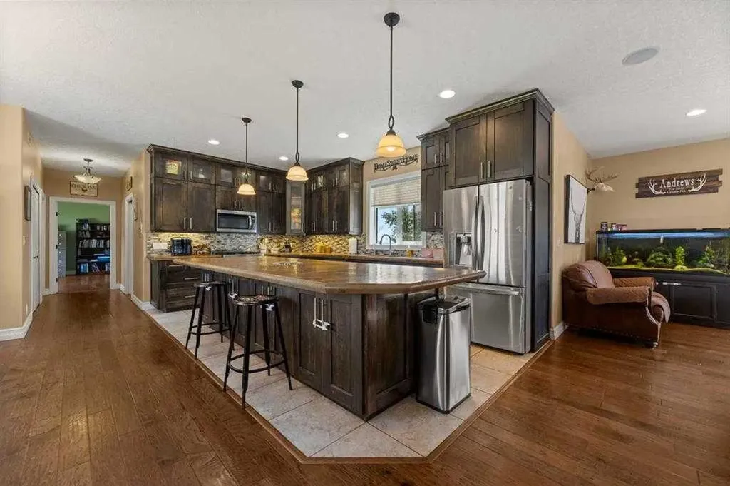 28537 Township Road 334 Rural Mountain View County AB T4H 4B1