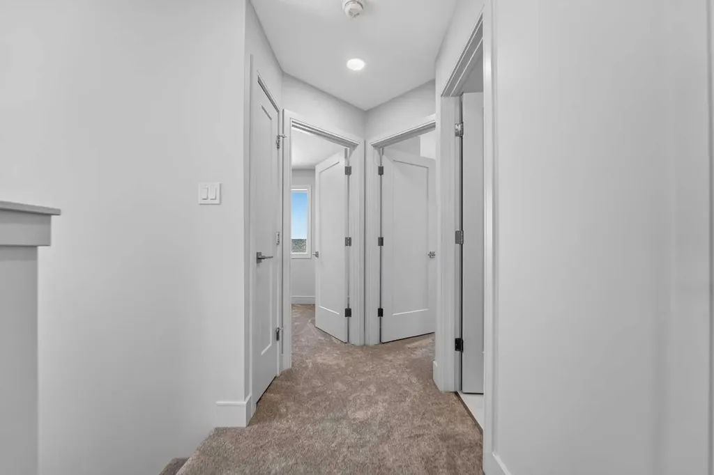 2526 44 Street S Lethbridge AB T1K 8L6