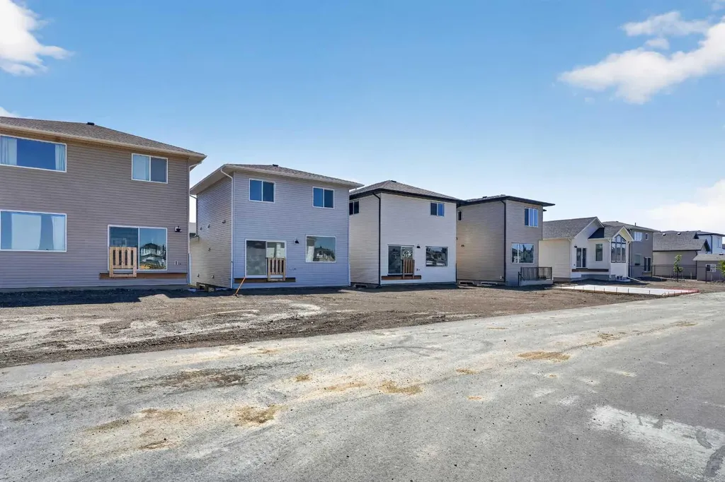 2526 44 Street S Lethbridge AB T1K 8L6
