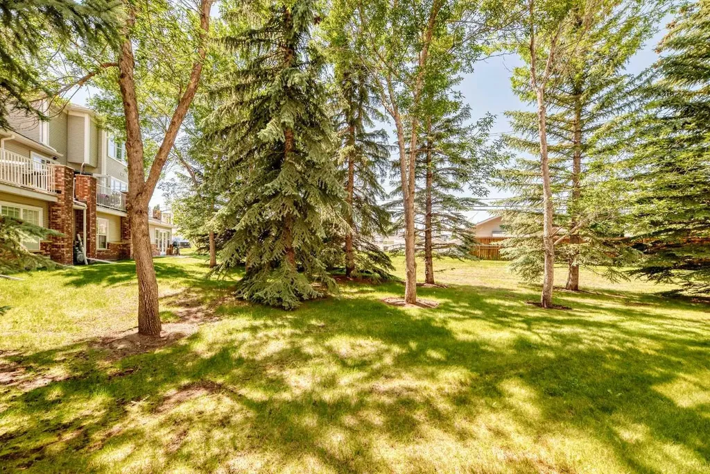 7171 Coach Hill Road SW Calgary AB T3H 3R7