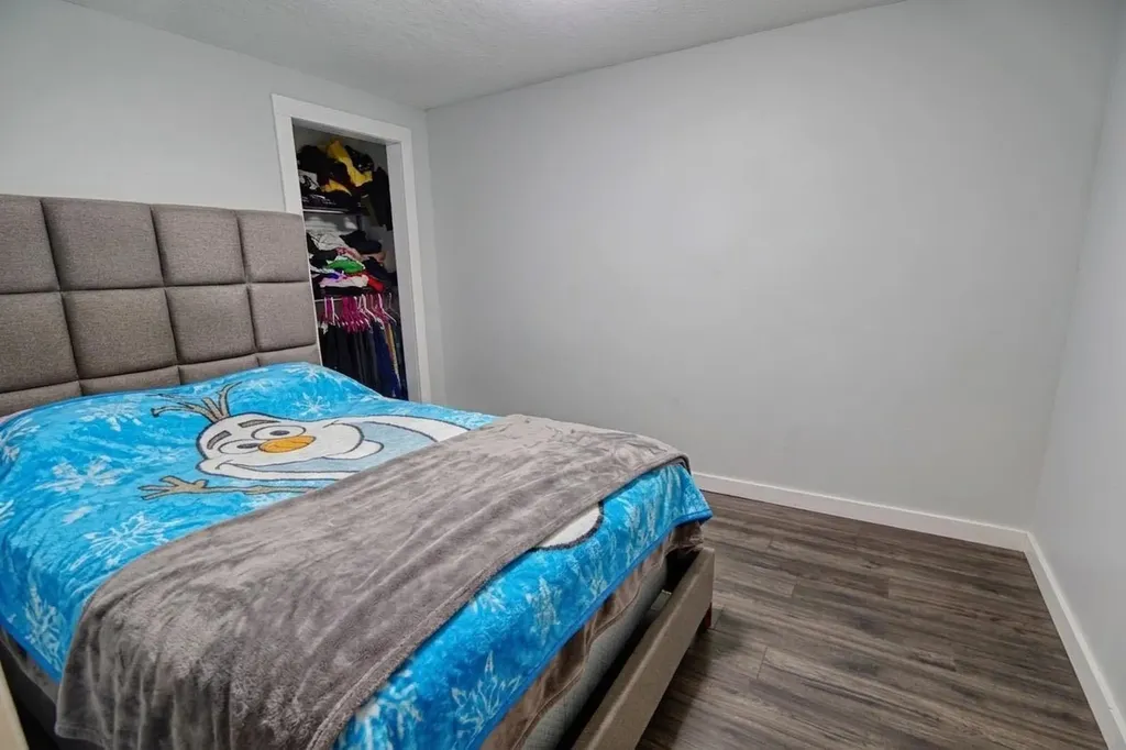32 Lemoyne Crescent W Lethbridge AB T1K 4A5