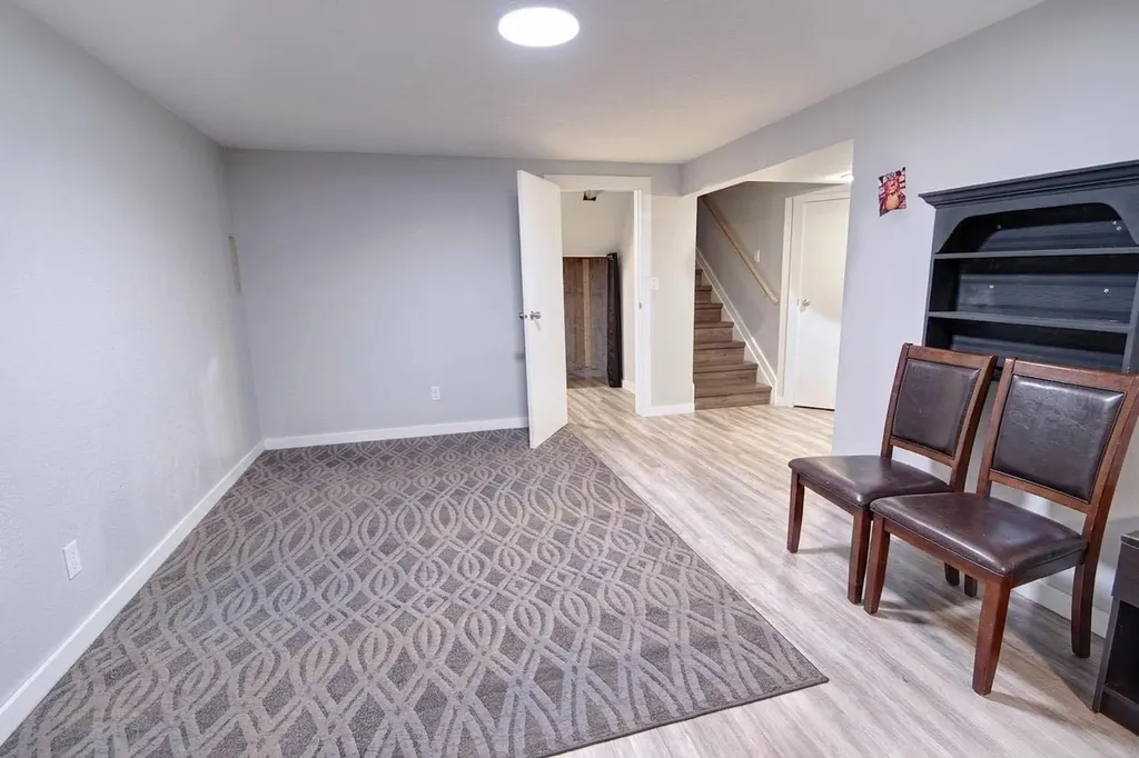 32 Lemoyne Crescent W Lethbridge AB T1K 4A5