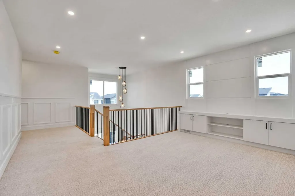 287 Waterford Road Chestermere AB T1X 3B3