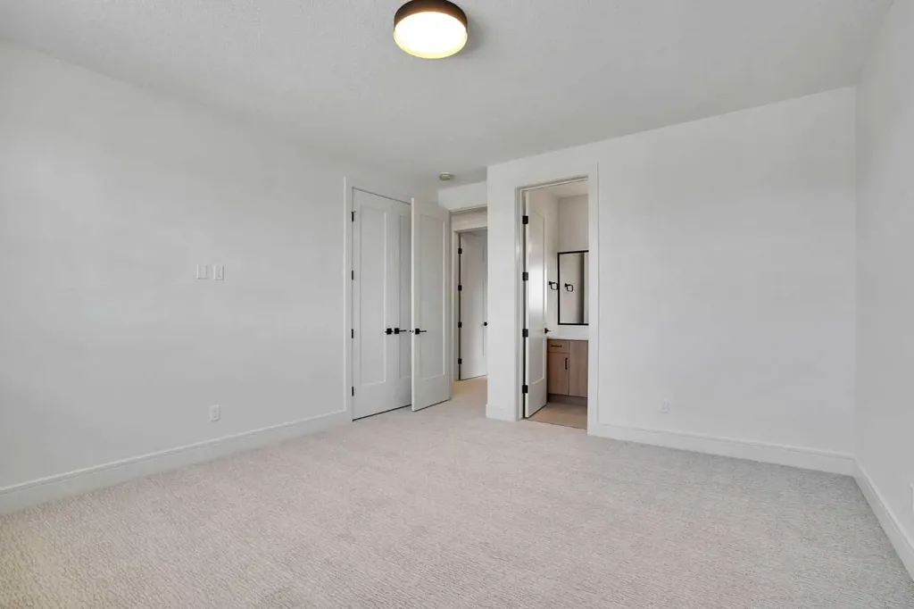 287 Waterford Road Chestermere AB T1X 3B3