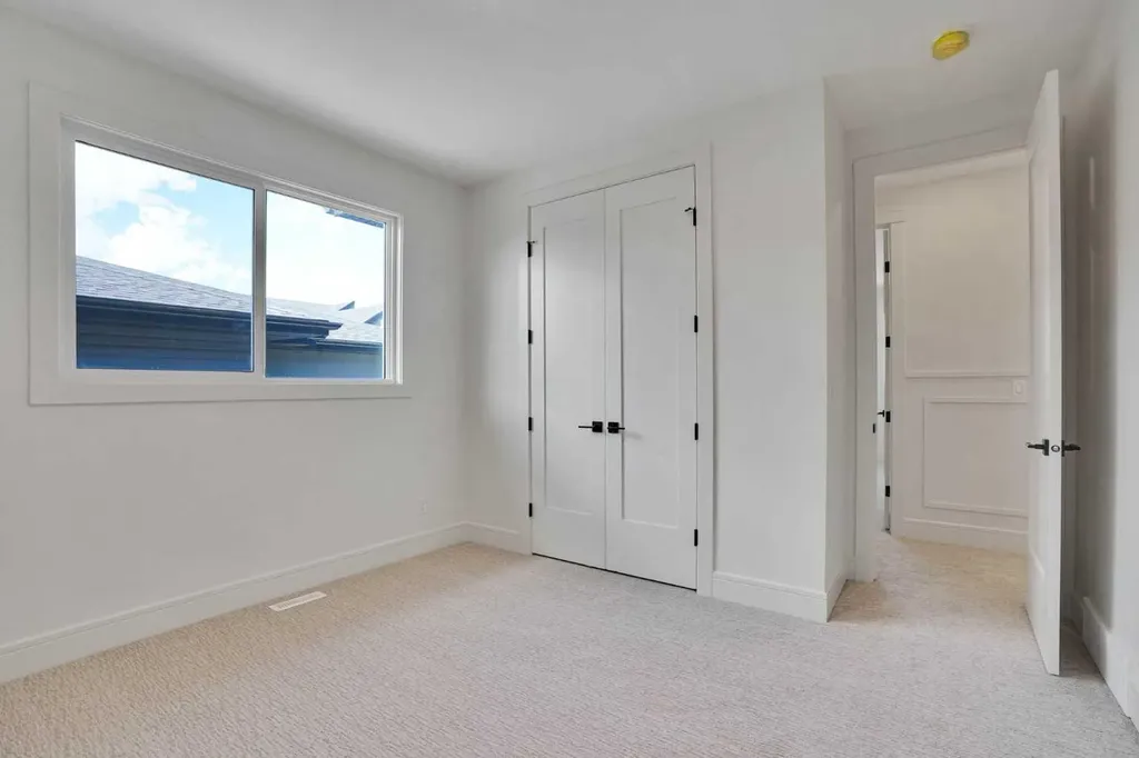 287 Waterford Road Chestermere AB T1X 3B3