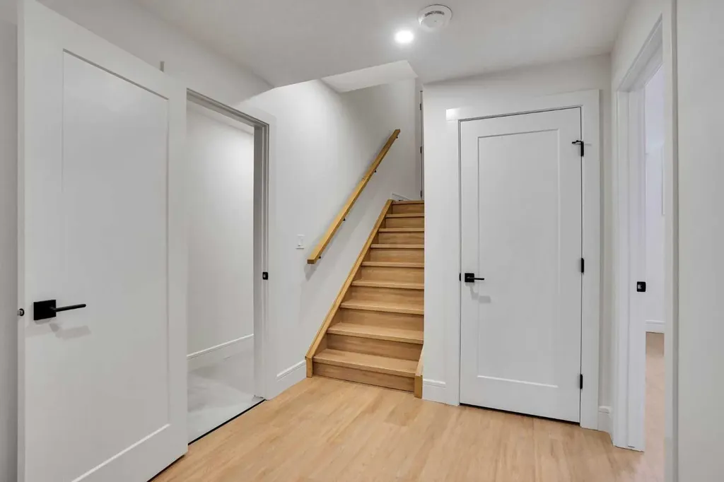 287 Waterford Road Chestermere AB T1X 3B3