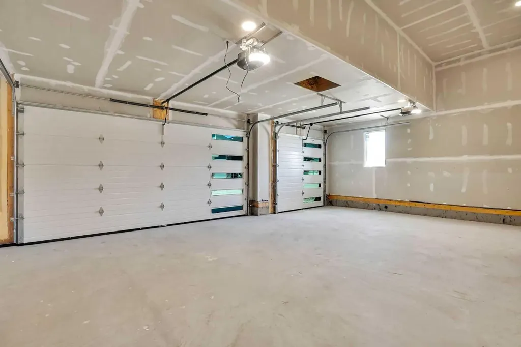 287 Waterford Road Chestermere AB T1X 3B3