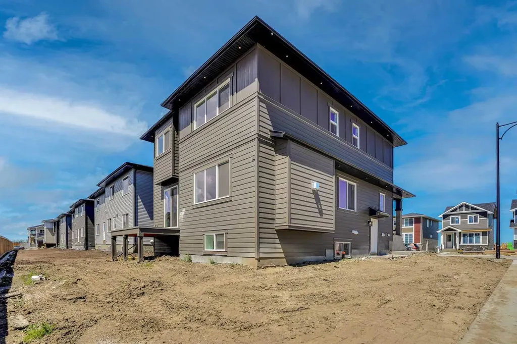 287 Waterford Road Chestermere AB T1X 3B3