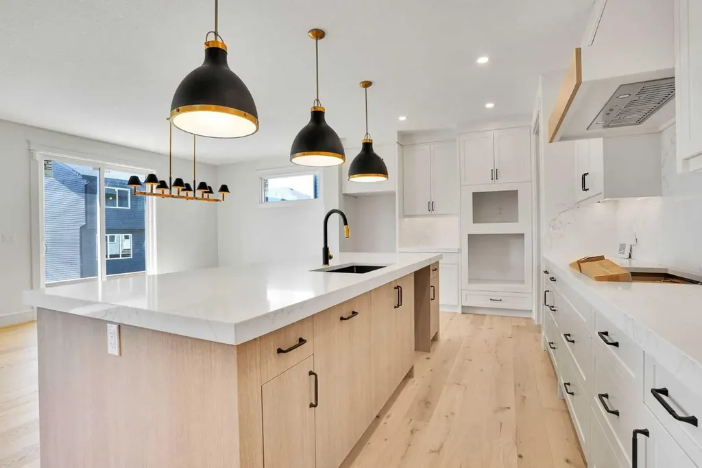 287 Waterford Road Chestermere AB T1X 3B3