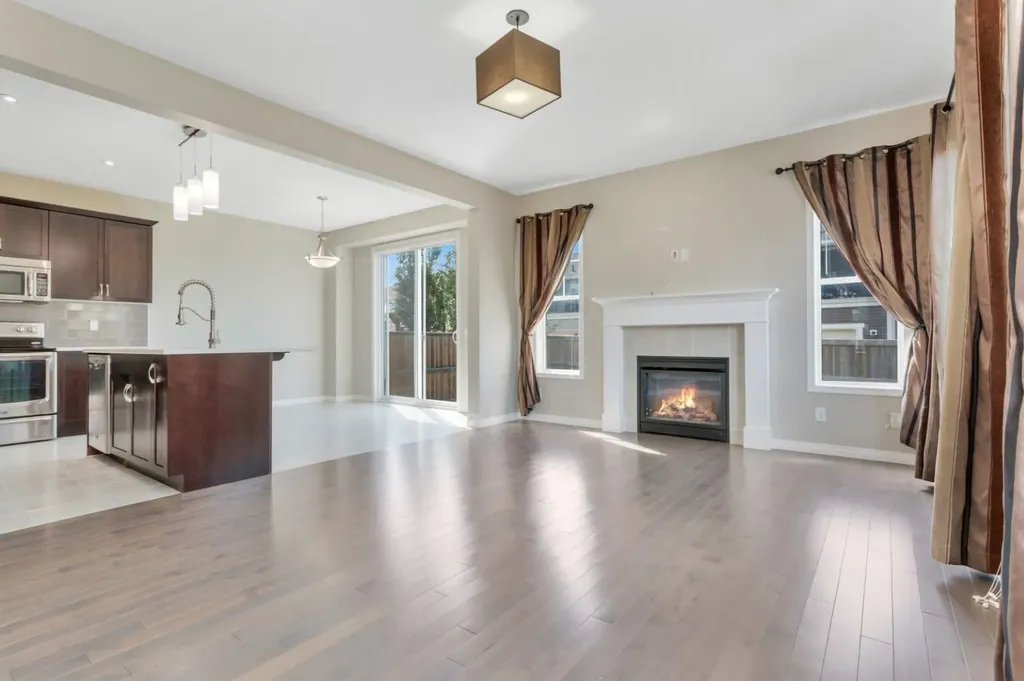 103 Windford Rise SW Airdrie AB T4B 3Z5