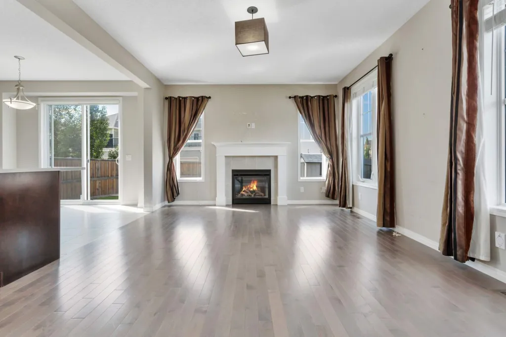 103 Windford Rise SW Airdrie AB T4B 3Z5