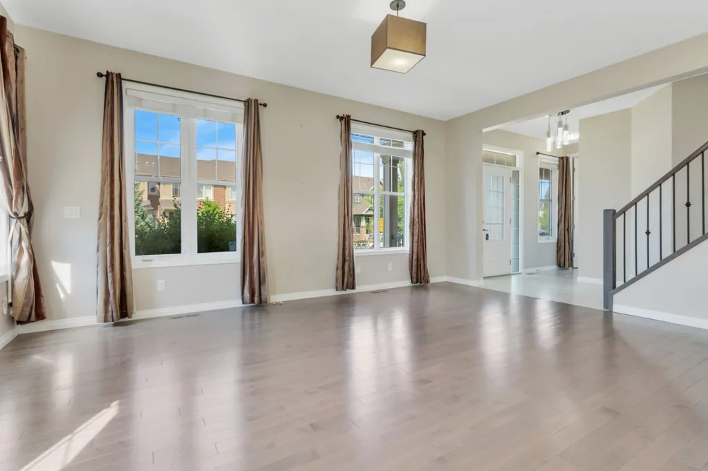 103 Windford Rise SW Airdrie AB T4B 3Z5