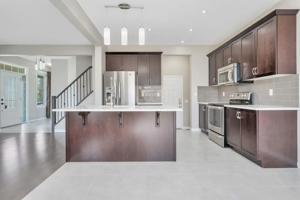 103 Windford Rise SW Airdrie AB T4B 3Z5