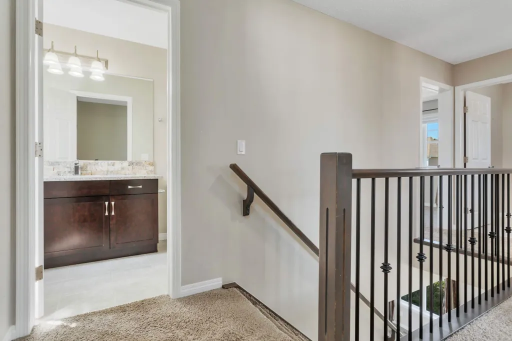 103 Windford Rise SW Airdrie AB T4B 3Z5