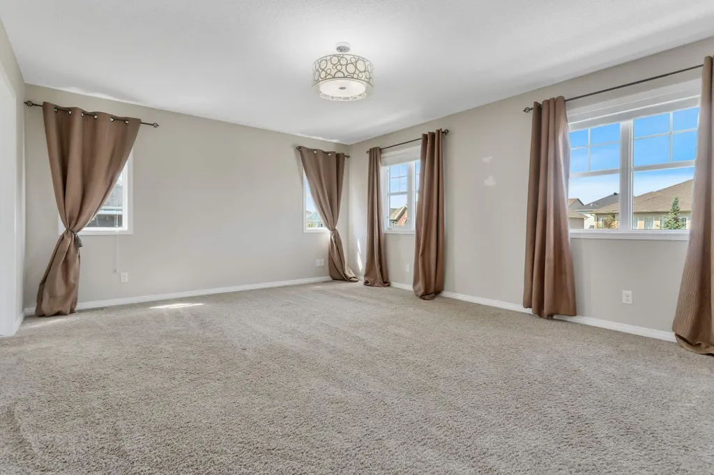 103 Windford Rise SW Airdrie AB T4B 3Z5