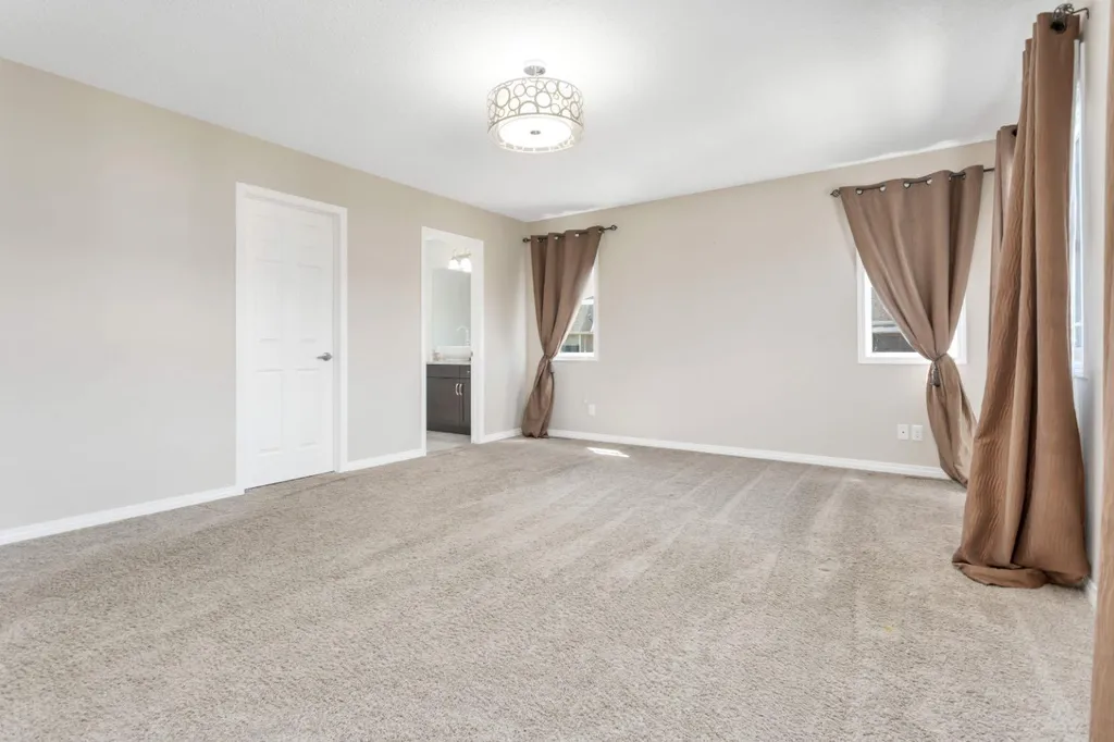 103 Windford Rise SW Airdrie AB T4B 3Z5