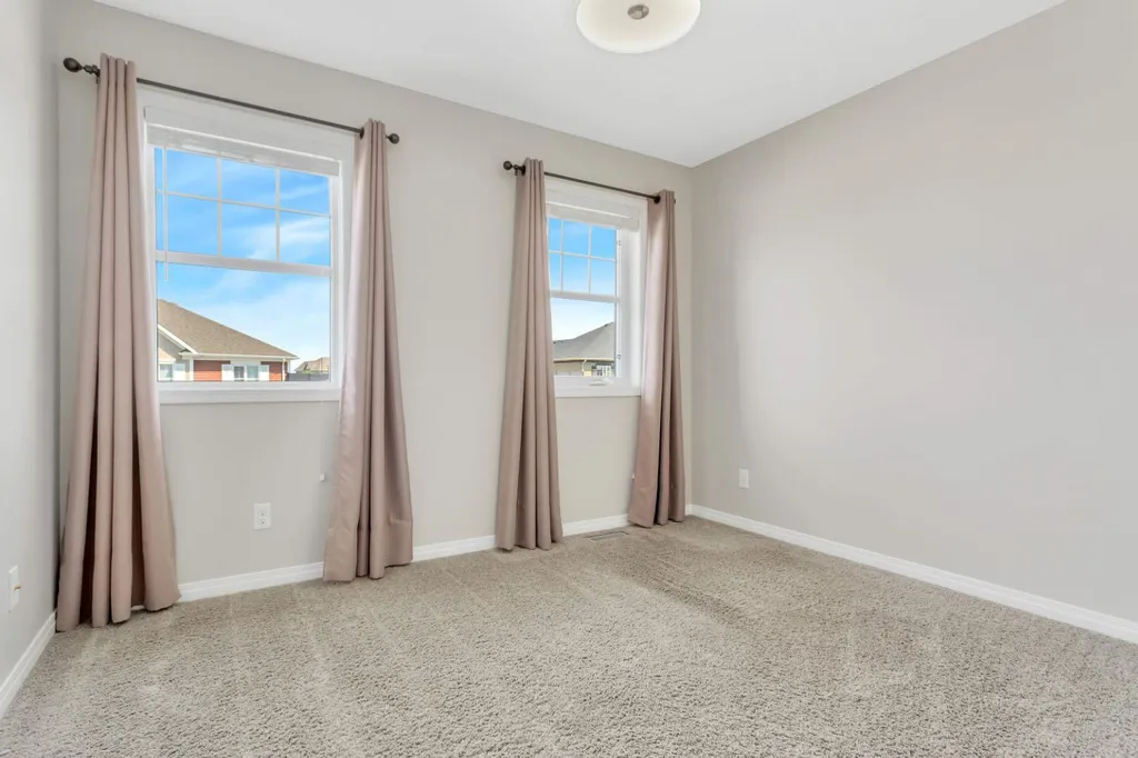 103 Windford Rise SW Airdrie AB T4B 3Z5