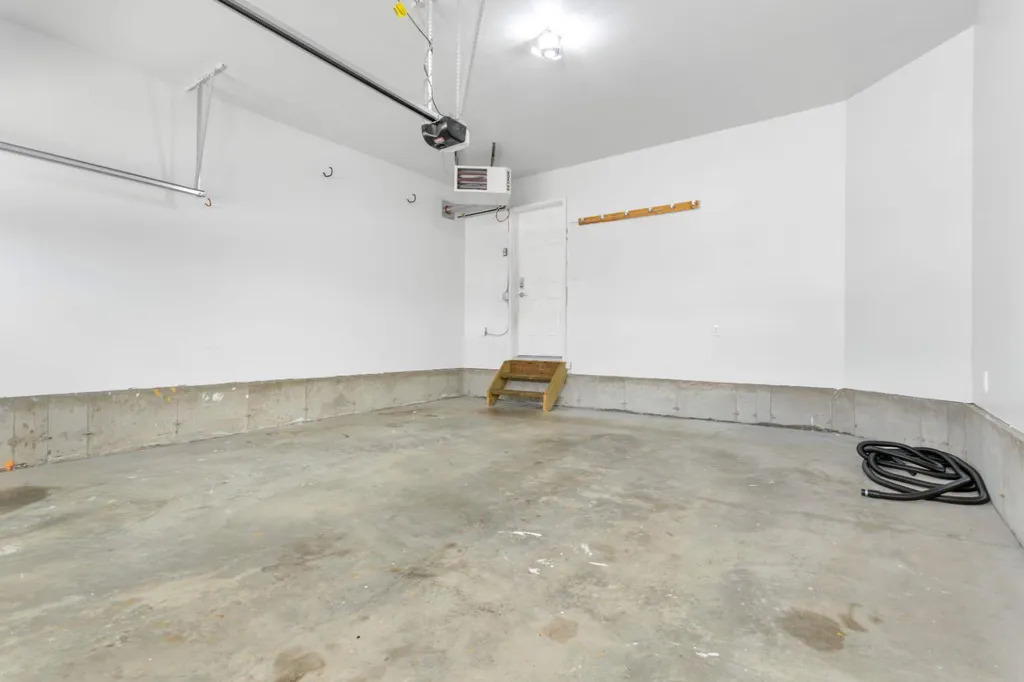 103 Windford Rise SW Airdrie AB T4B 3Z5