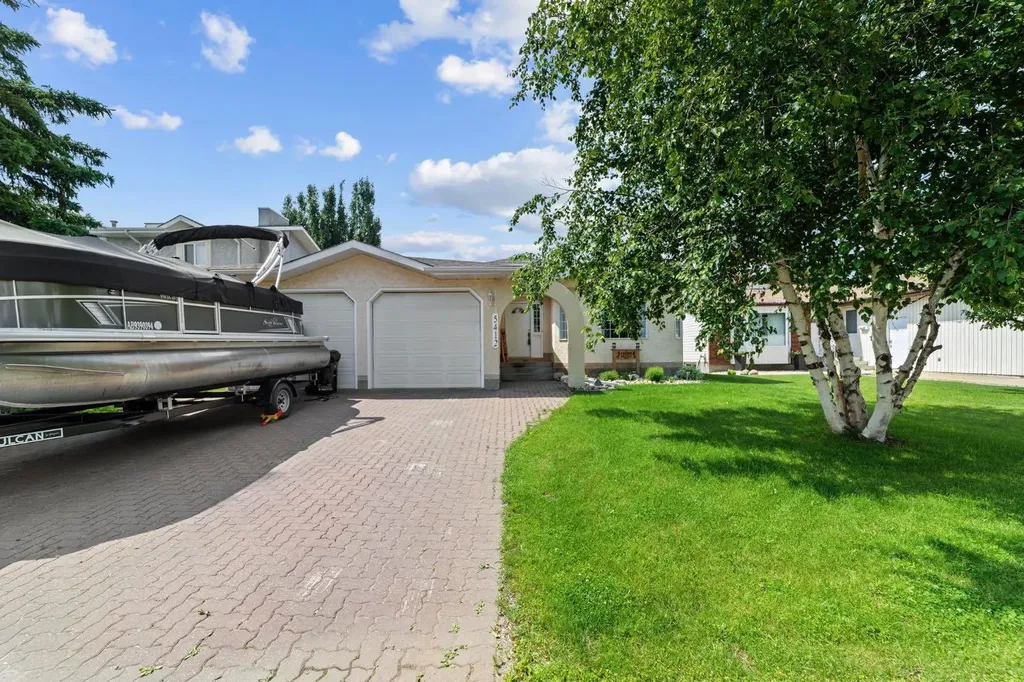 5412 60 Street Camrose AB T4V 4G7