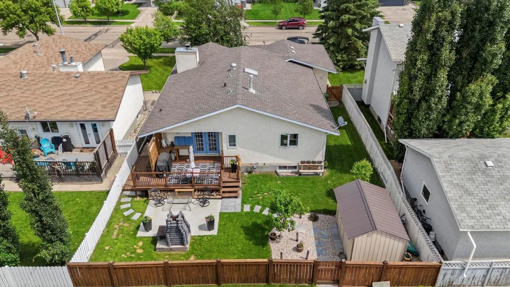 5412 60 Street Camrose AB T4V 4G7