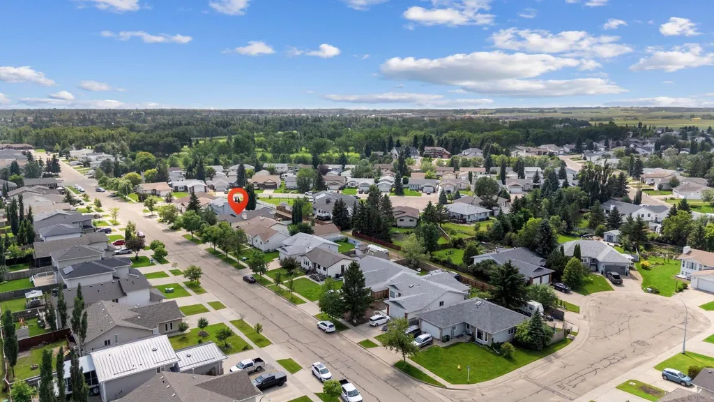 5412 60 Street Camrose AB T4V 4G7