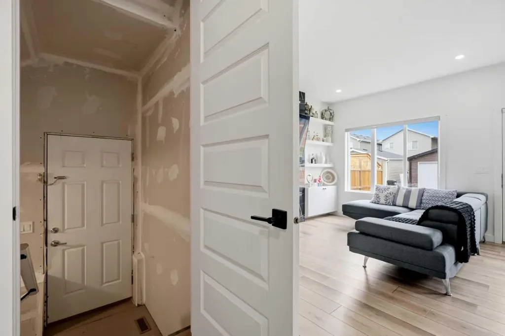160 Homestead Grove NE Calgary AB T3J 2G6