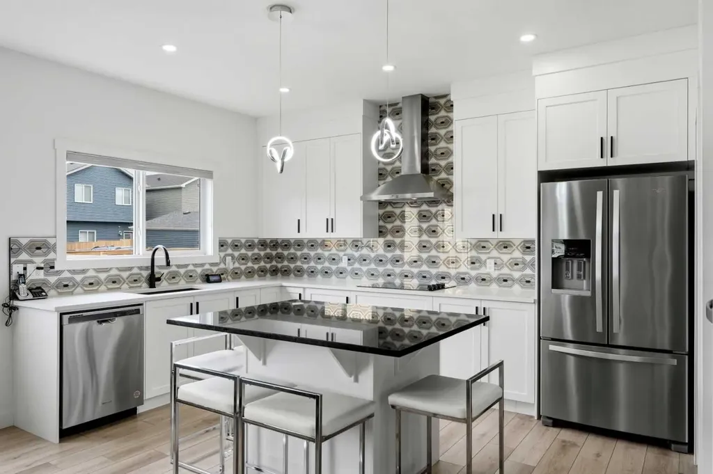 160 Homestead Grove NE Calgary AB T3J 2G6