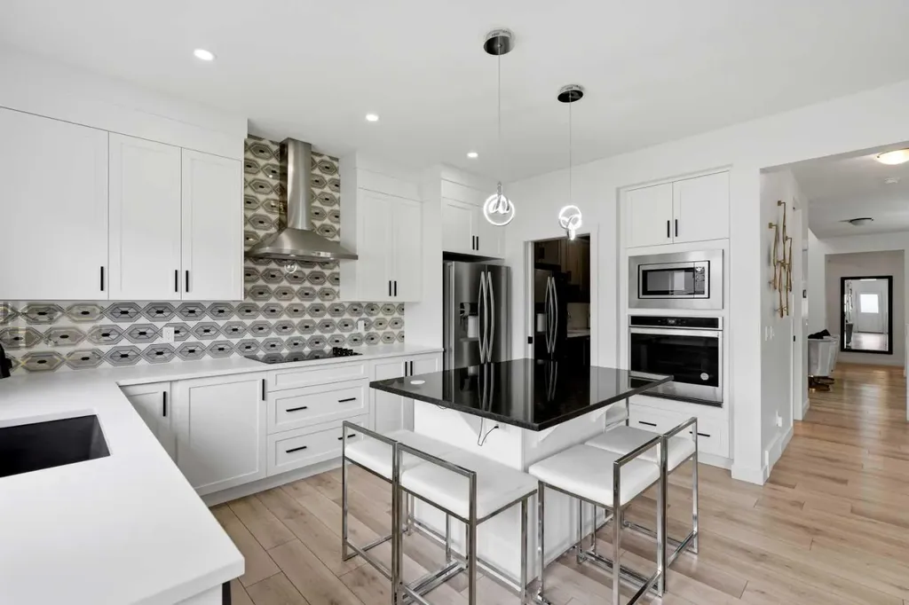 160 Homestead Grove NE Calgary AB T3J 2G6