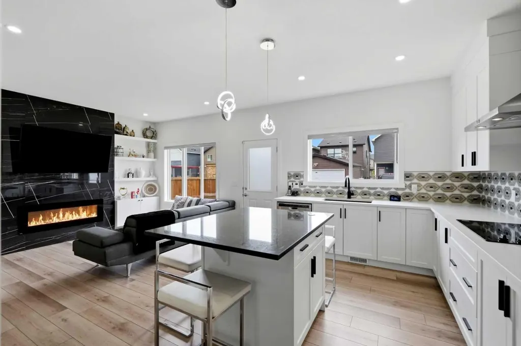 160 Homestead Grove NE Calgary AB T3J 2G6