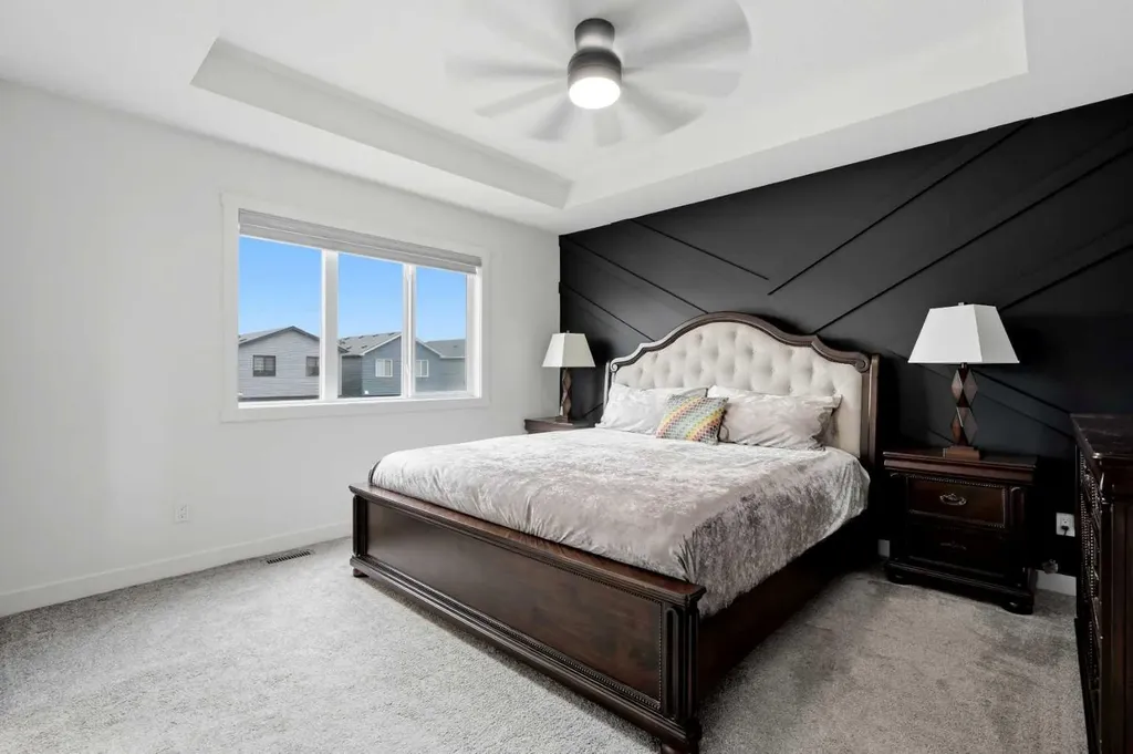 160 Homestead Grove NE Calgary AB T3J 2G6