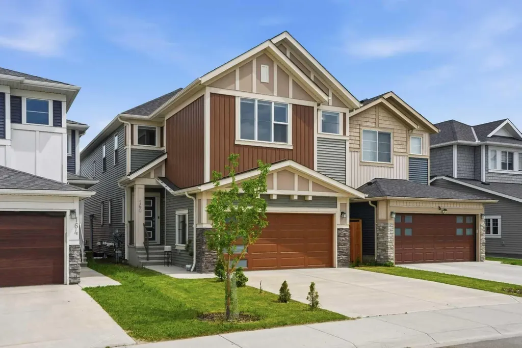 160 Homestead Grove NE Calgary AB T3J 2G6