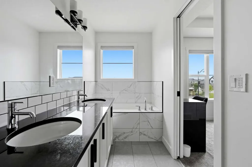 160 Homestead Grove NE Calgary AB T3J 2G6