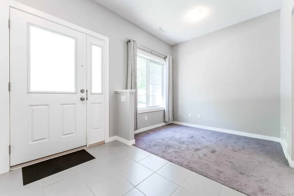 130 New Brighton Way SE Calgary AB T2Z 1H6
