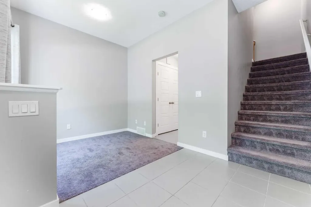 130 New Brighton Way SE Calgary AB T2Z 1H6