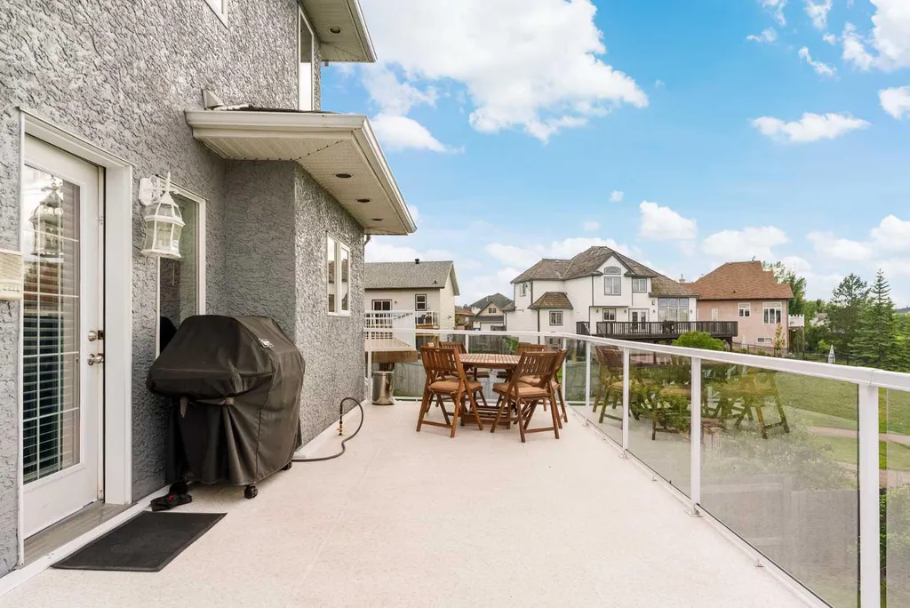 169 Lindstrom Crescent Fort Mcmurray AB T9K 2N8