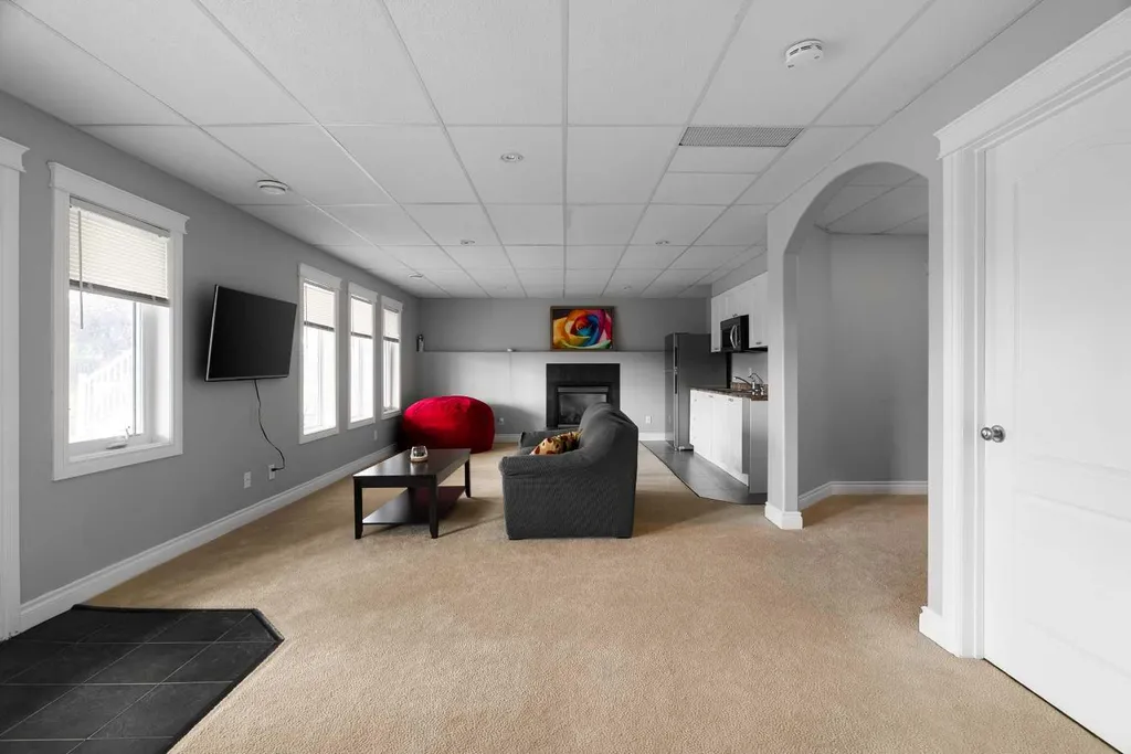 169 Lindstrom Crescent Fort Mcmurray AB T9K 2N8