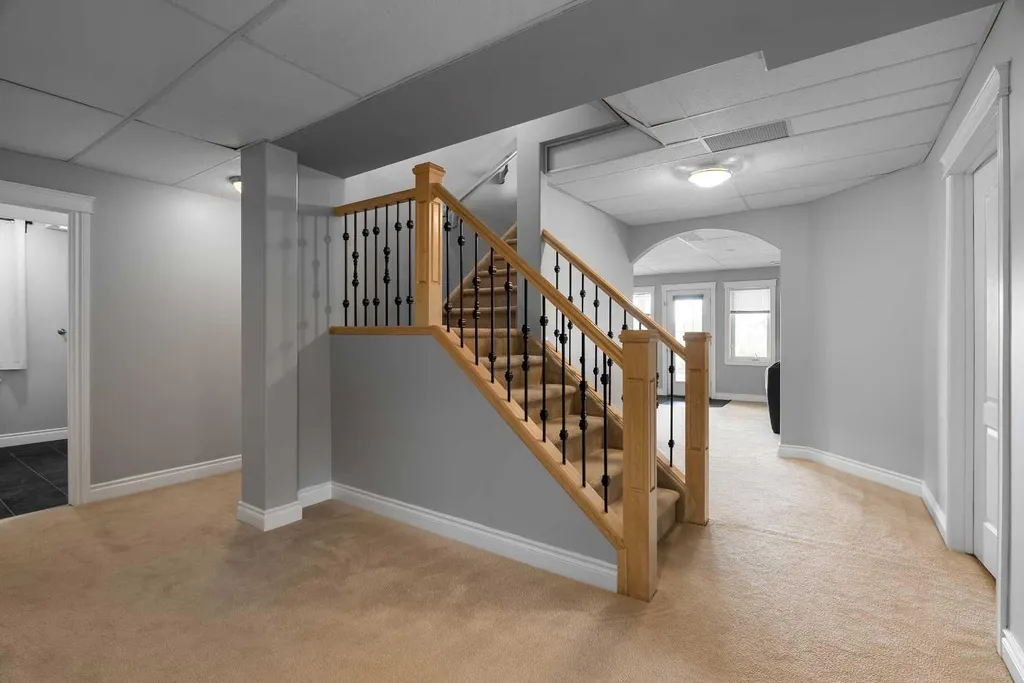 169 Lindstrom Crescent Fort Mcmurray AB T9K 2N8