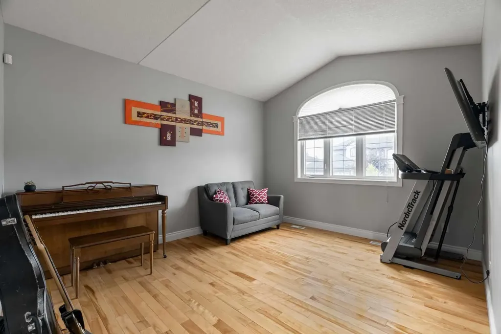 169 Lindstrom Crescent Fort Mcmurray AB T9K 2N8