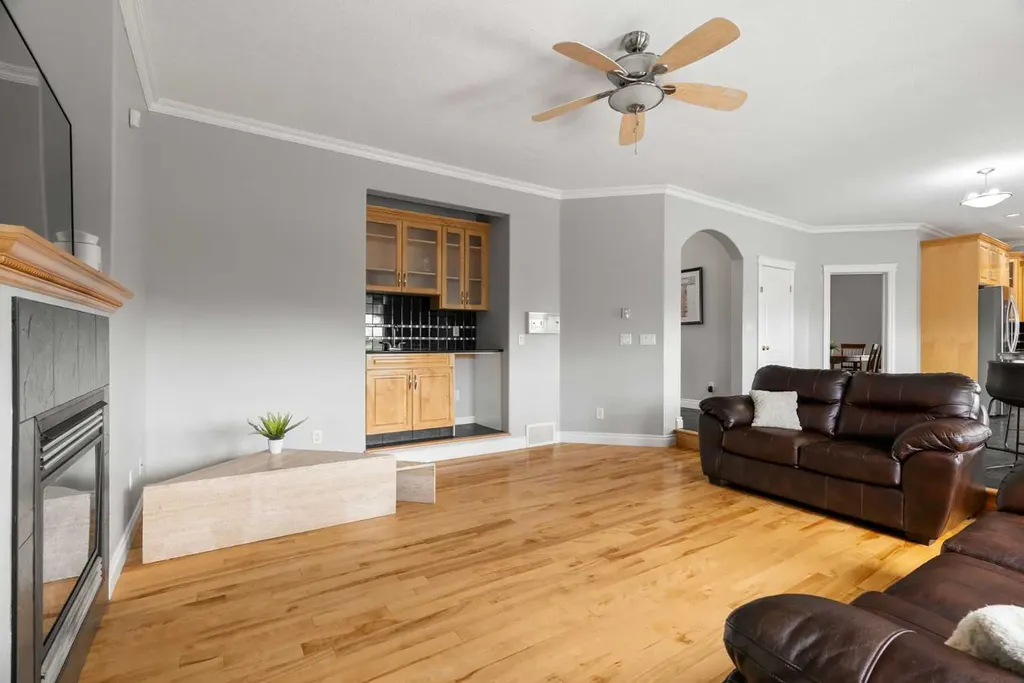 169 Lindstrom Crescent Fort Mcmurray AB T9K 2N8