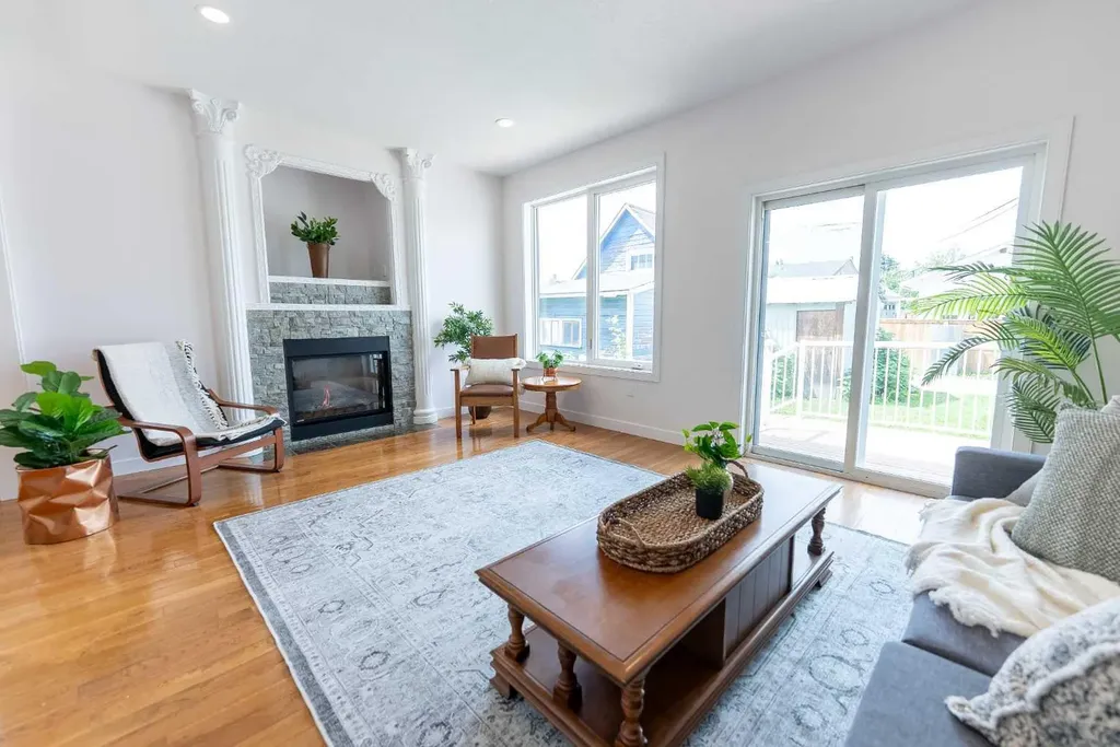 5140 51 Street Lacombe AB T4L 1H9