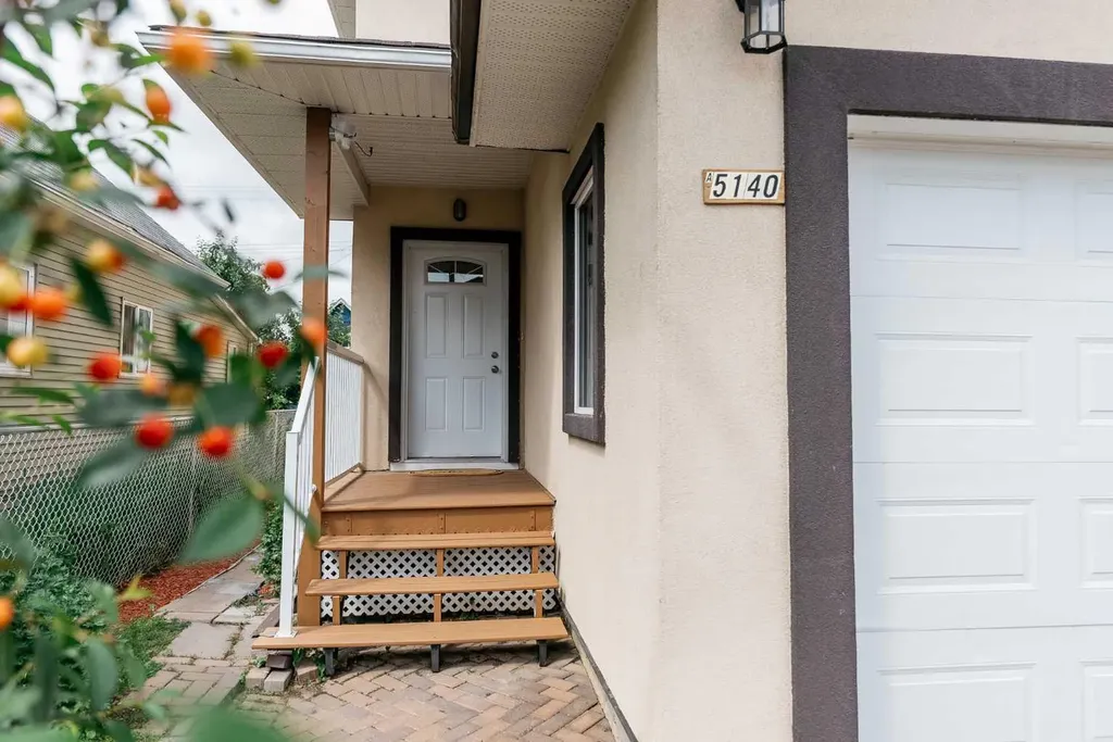 5140 51 Street Lacombe AB T4L 1H9