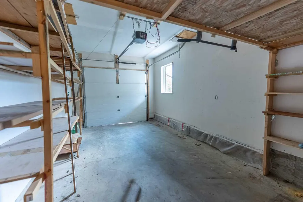 5140 51 Street Lacombe AB T4L 1H9