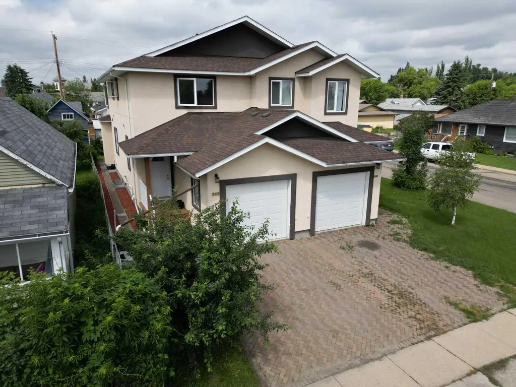 5140 51 Street Lacombe AB T4L 1H9