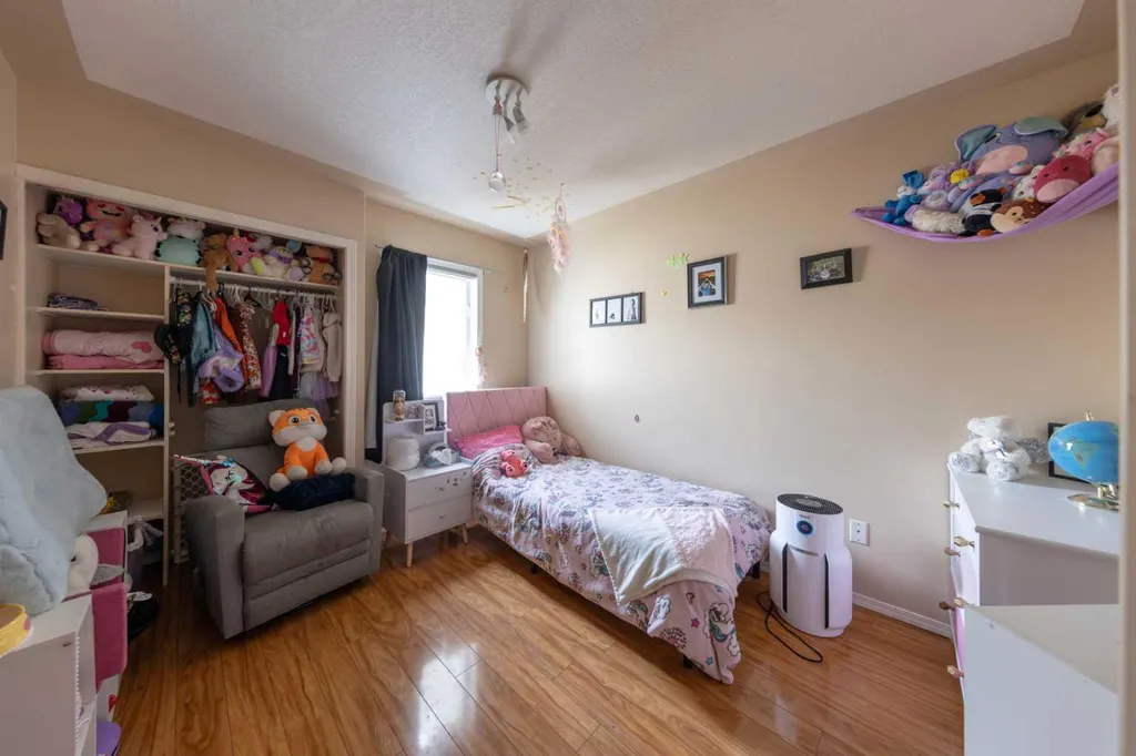 2308 58 Avenue Lloydminster AB T9V2Y5