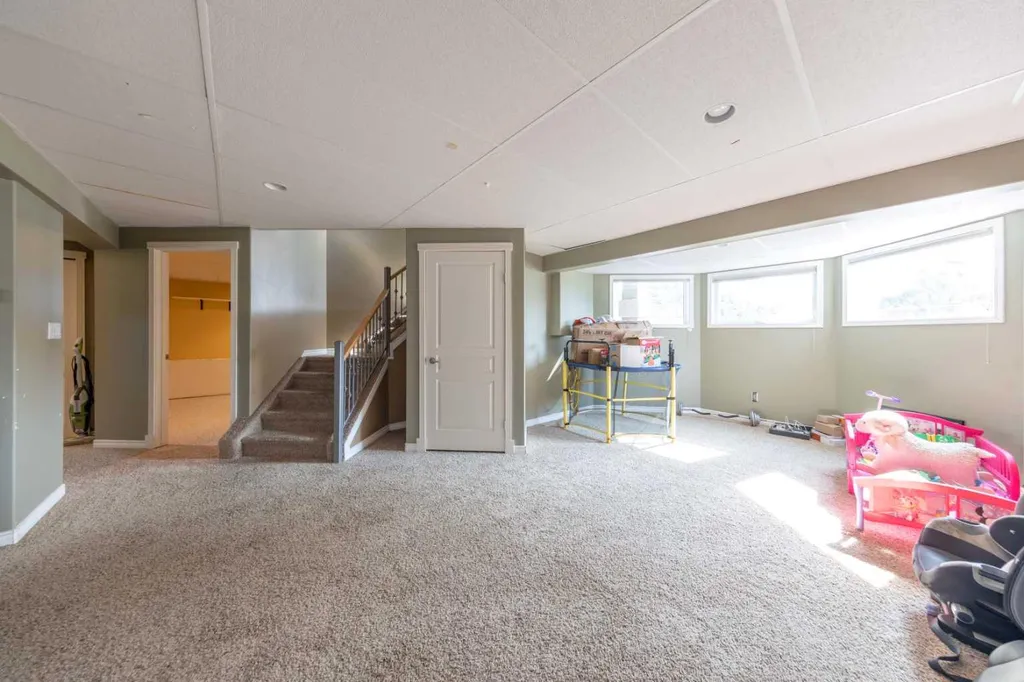 2308 58 Avenue Lloydminster AB T9V2Y5
