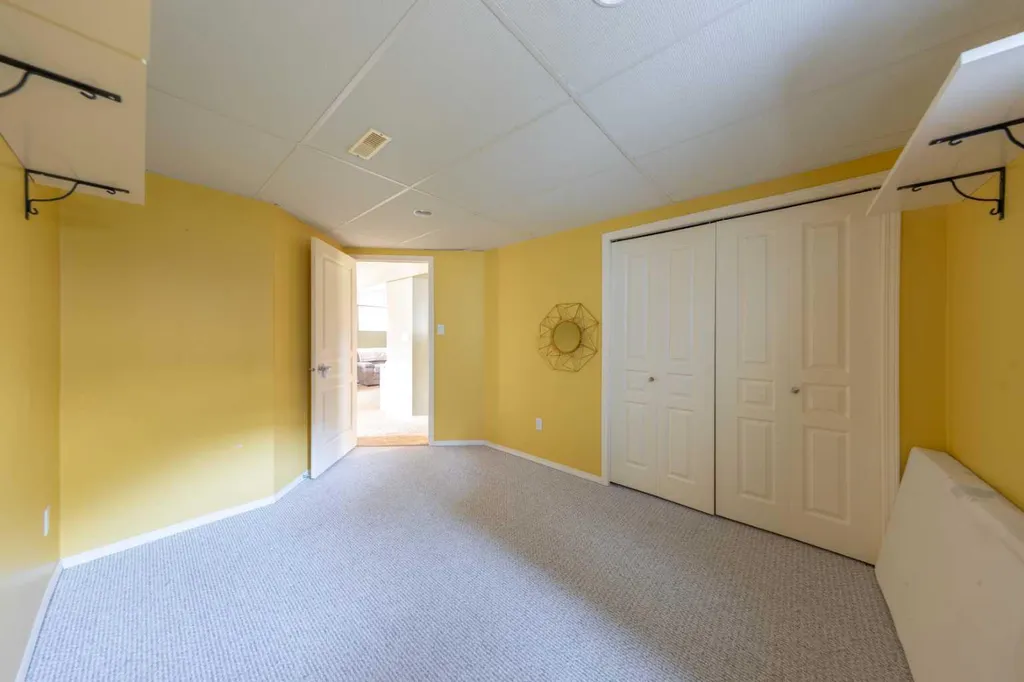 2308 58 Avenue Lloydminster AB T9V2Y5