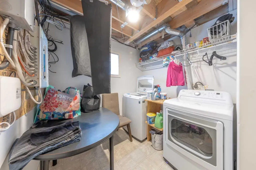 2308 58 Avenue Lloydminster AB T9V2Y5