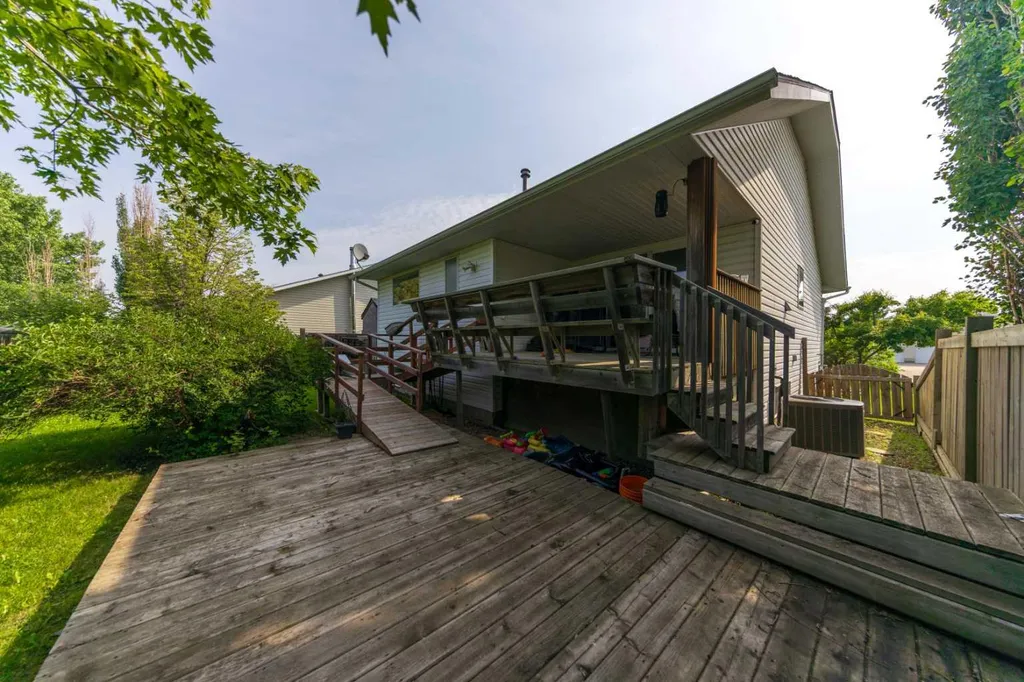2308 58 Avenue Lloydminster AB T9V2Y5