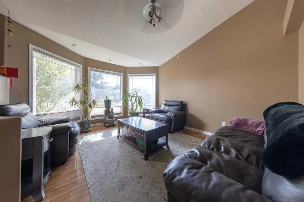 2308 58 Avenue Lloydminster AB T9V2Y5